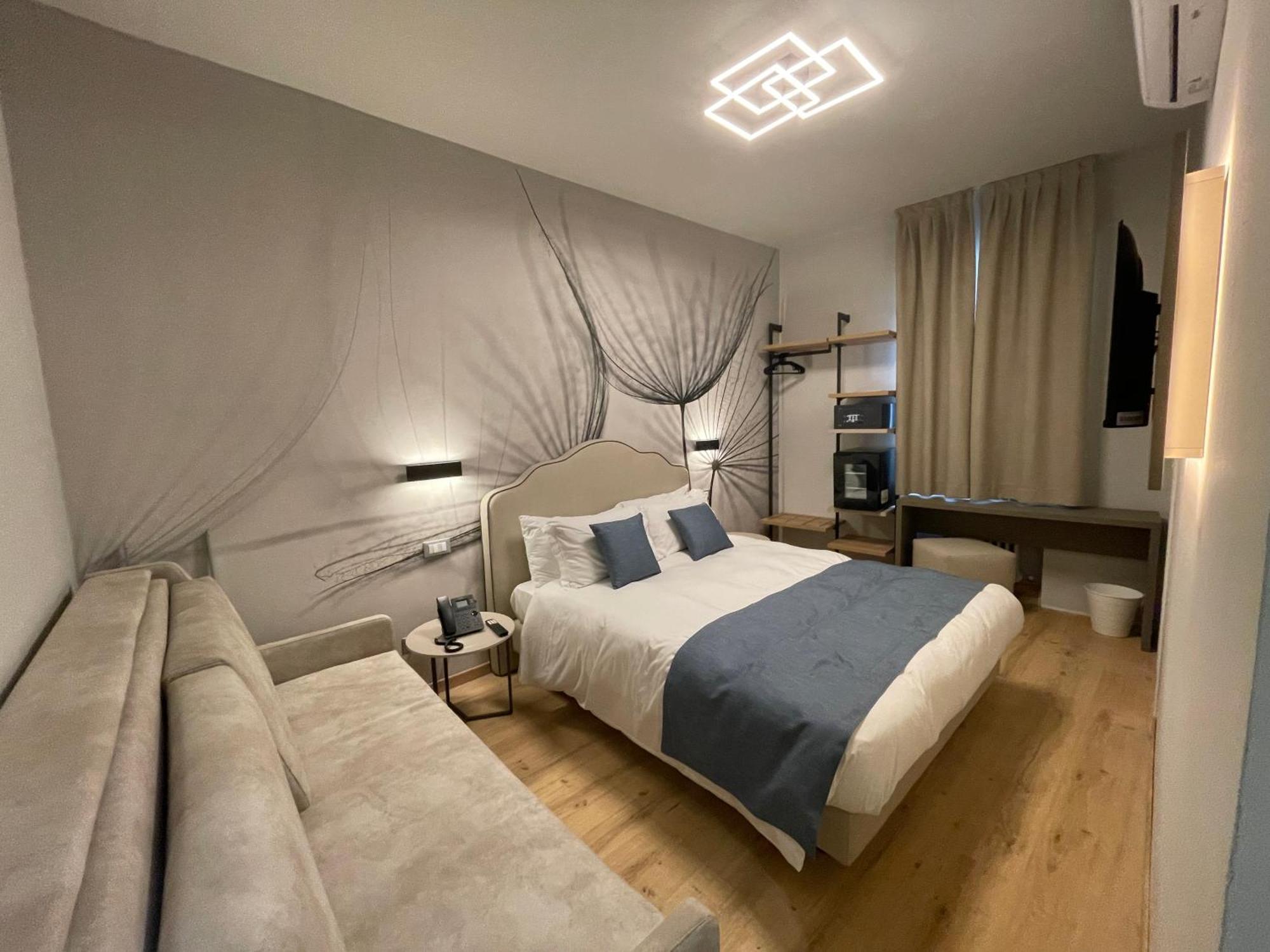 Hotel Central Giacomini Salò Екстериор снимка