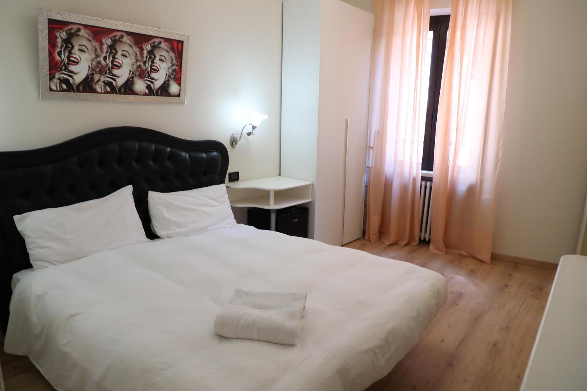 Hotel Central Giacomini Salò Екстериор снимка