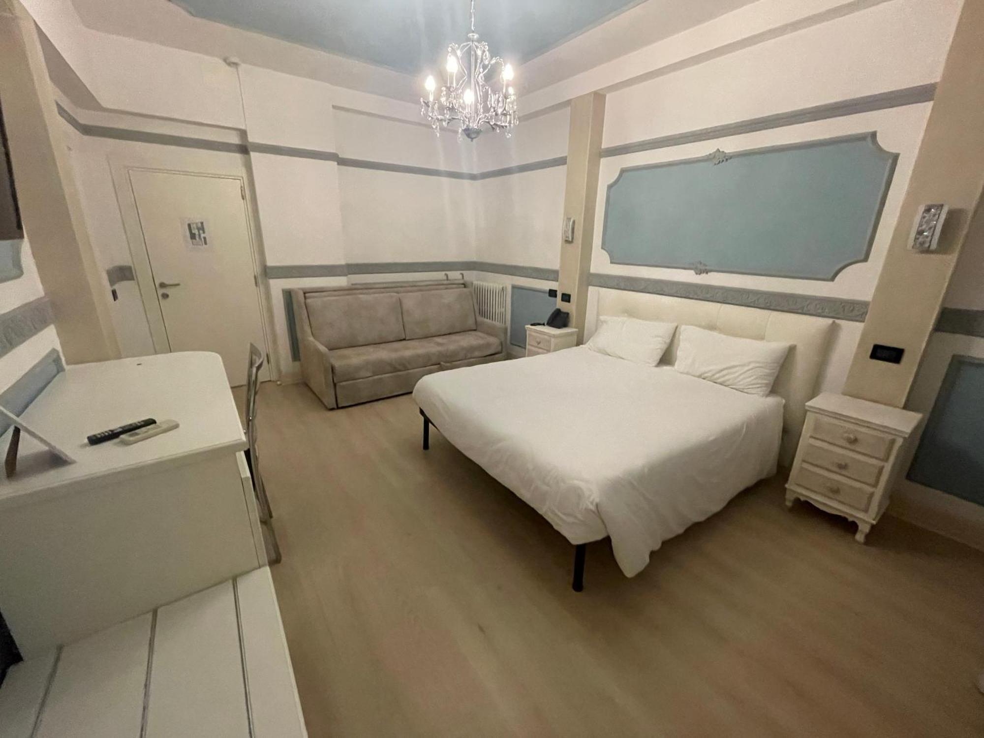 Hotel Central Giacomini Salò Екстериор снимка
