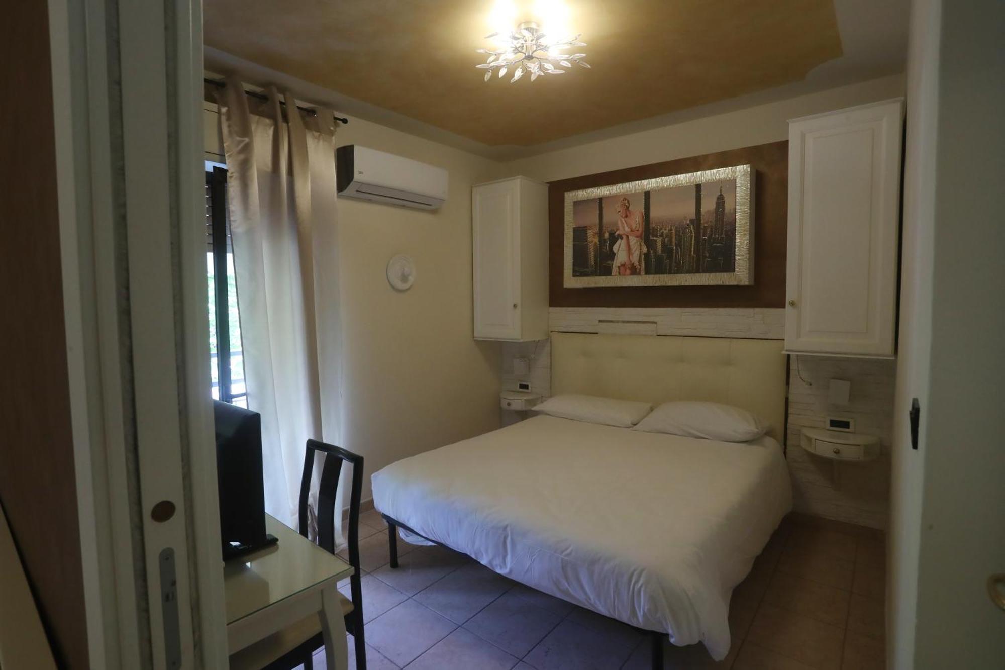 Hotel Central Giacomini Salò Екстериор снимка
