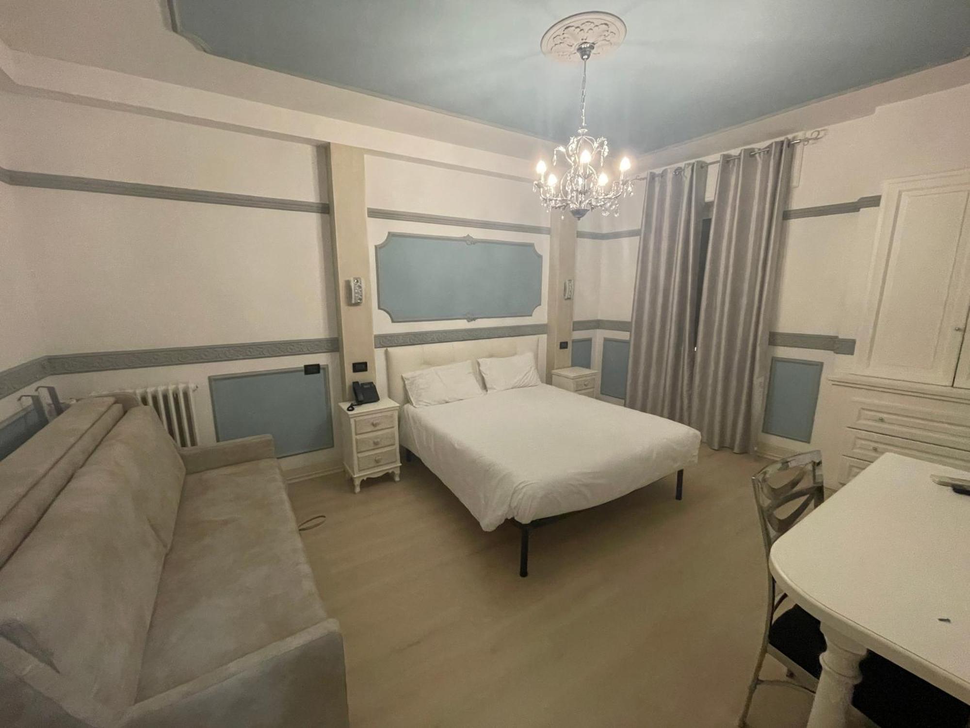 Hotel Central Giacomini Salò Екстериор снимка