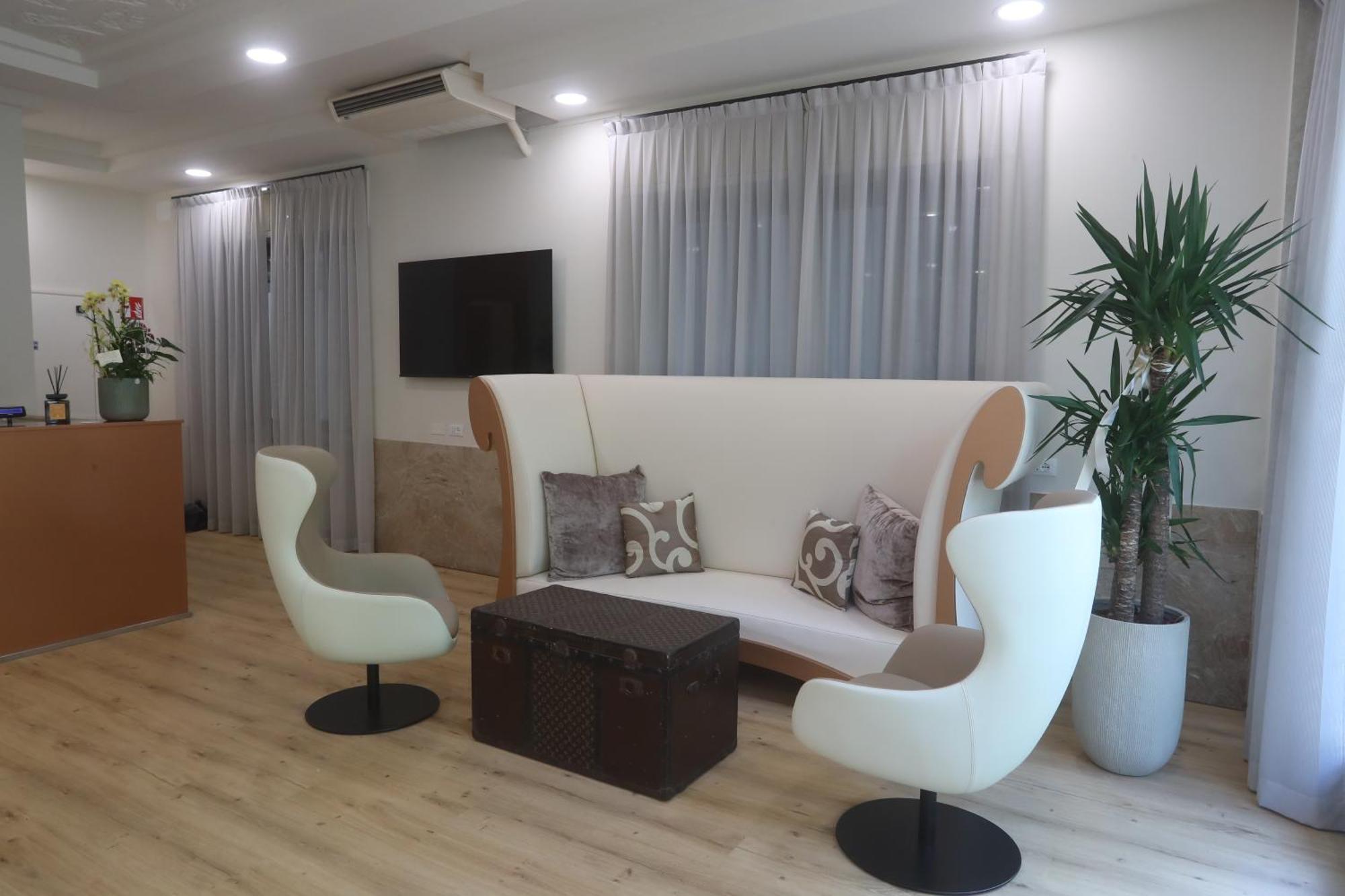 Hotel Central Giacomini Salò Екстериор снимка