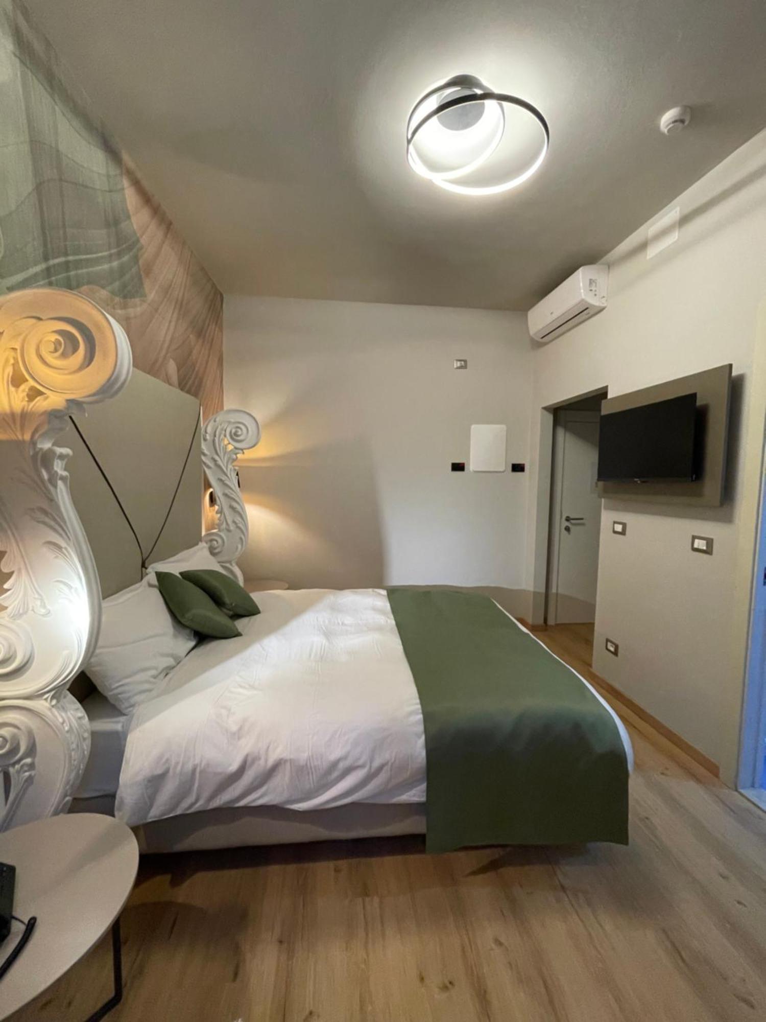 Hotel Central Giacomini Salò Екстериор снимка